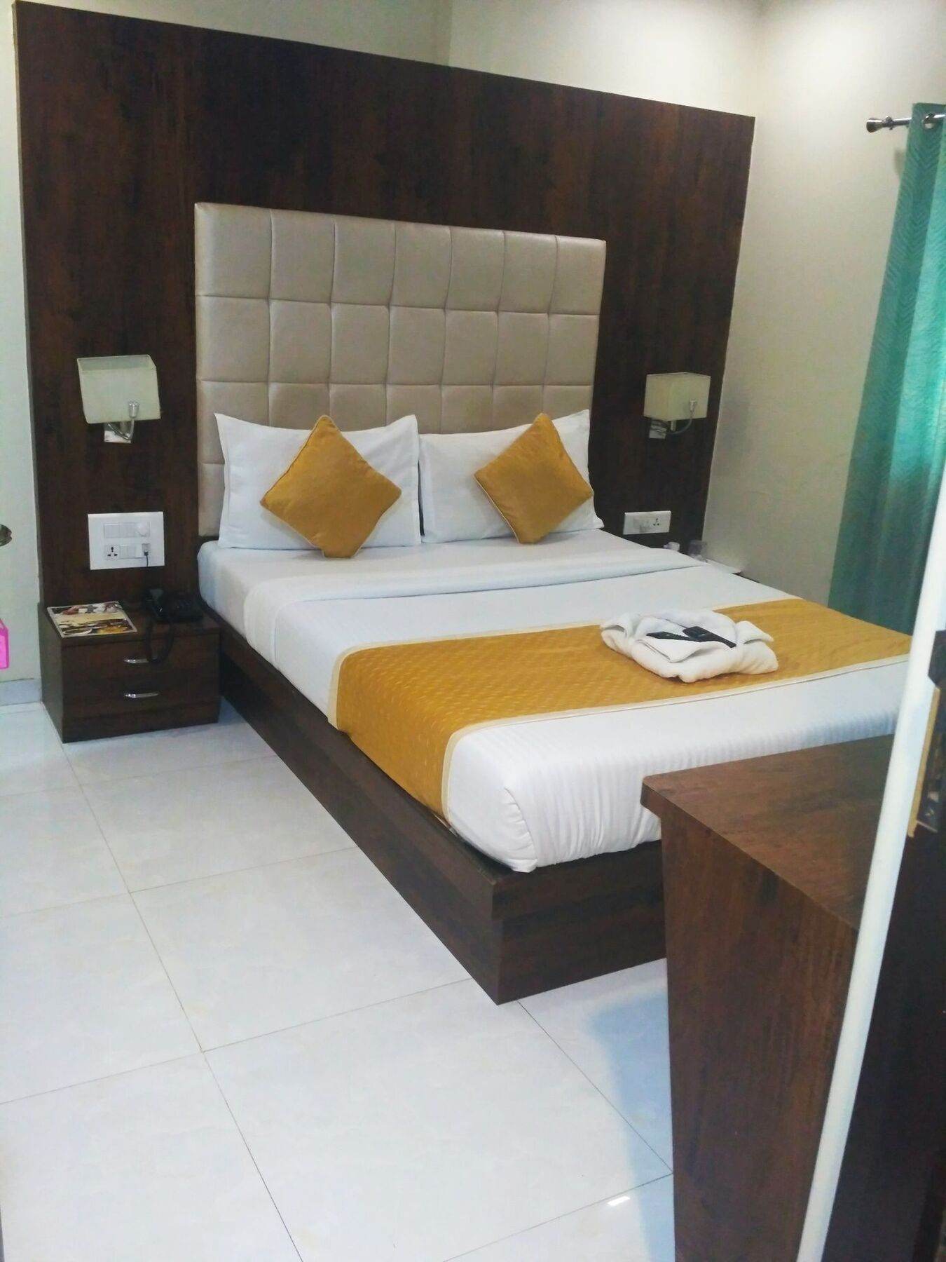 Avenue Mumbai International Airport Hotel Exterior photo