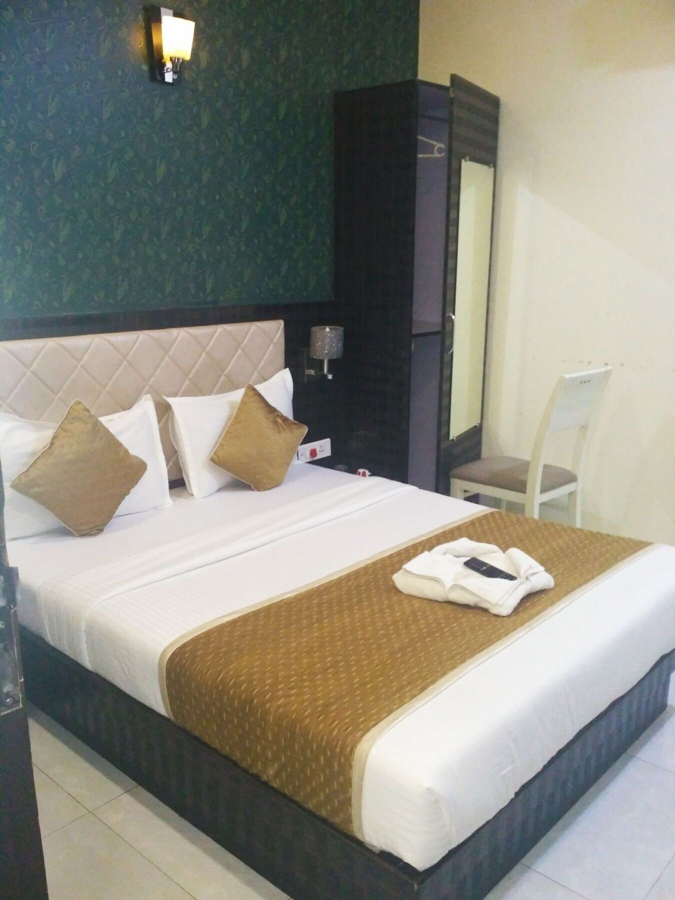 Avenue Mumbai International Airport Hotel Exterior photo