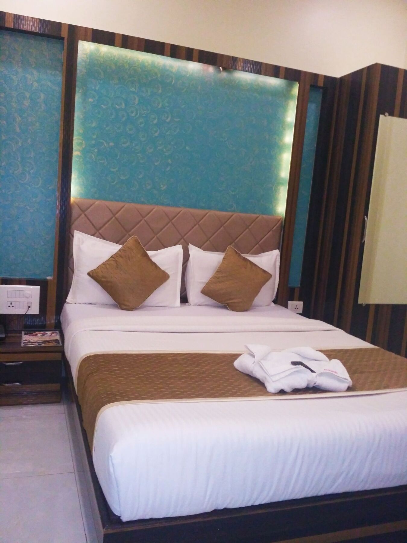 Avenue Mumbai International Airport Hotel Exterior photo